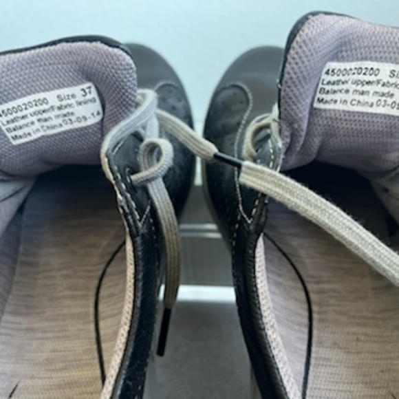 Dansko Women’s Sneakers - Picture 6 of 7